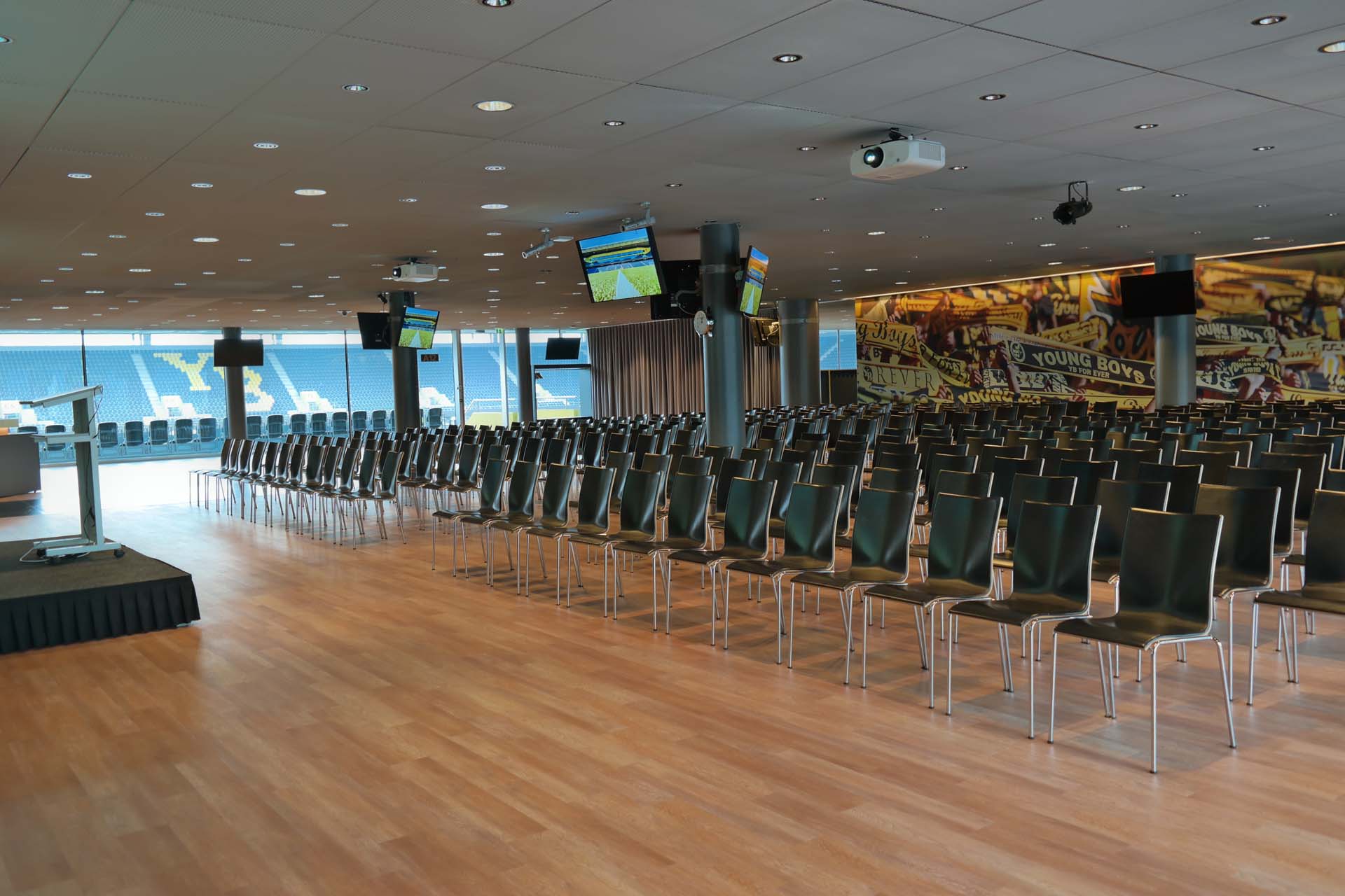 Champions Lounge