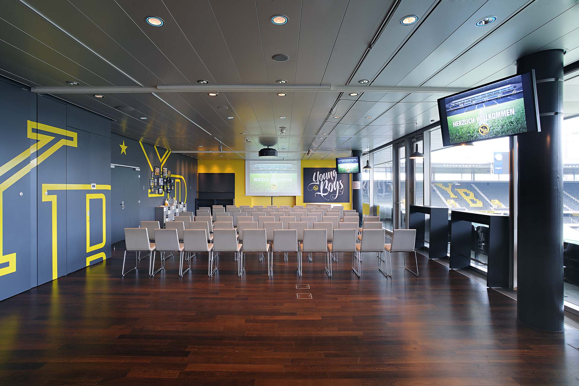 Sky Lounge